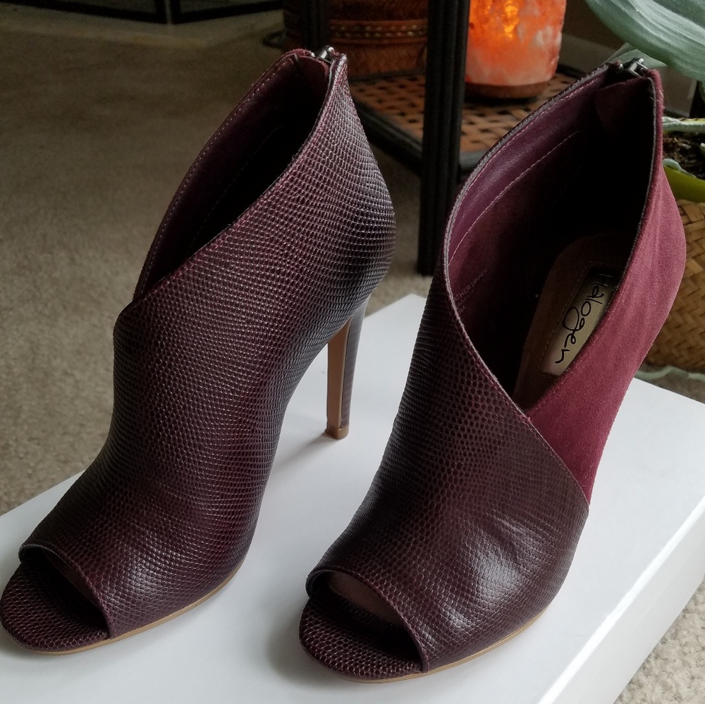 Sexy high heel Halogen booties.